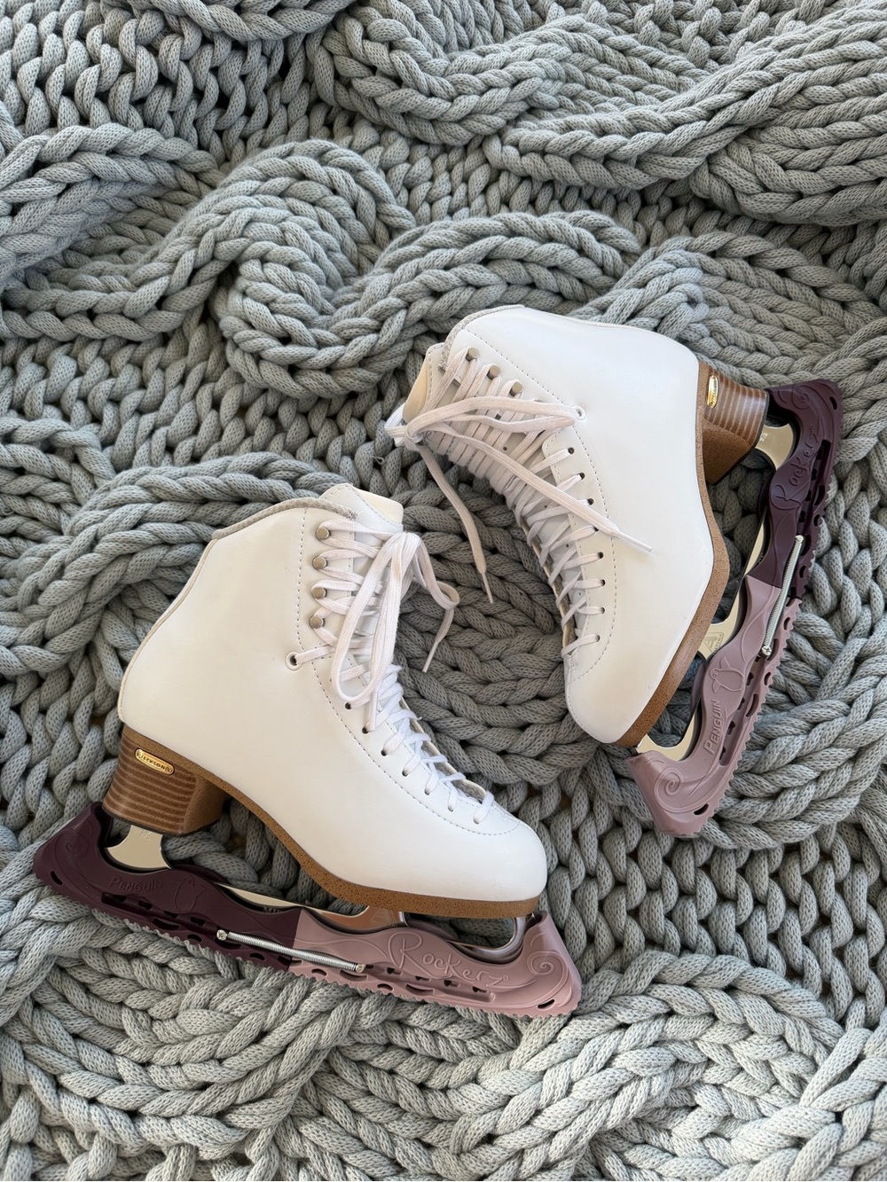 Jackson Elle Women's Figure Skates - Size 7.5